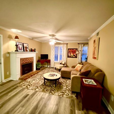 Trendy 2Bed 2 Bath Villa In The Village With King Bed Роли Экстерьер фото